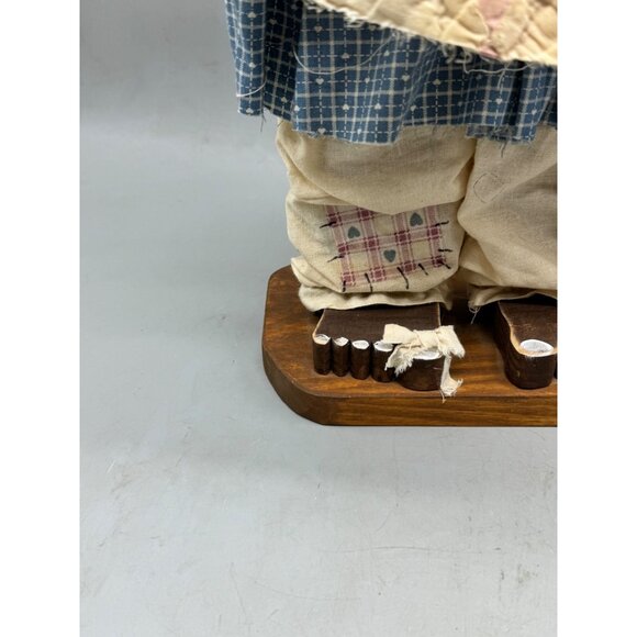 Handmade African American Wooden Doll Quilted blanket Dress & Welcome Sign READ - Picture 8 of 14